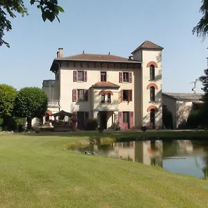 Bed & Breakfast Domaine De Marchal - Et Table D'hotes Celles-Sur-Durolle